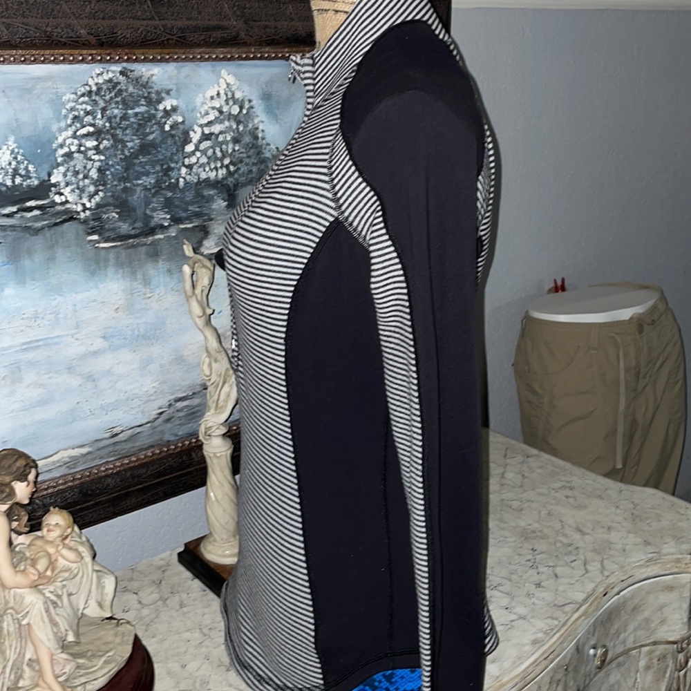 Lululemon Performance Pullover Sweater - image 6